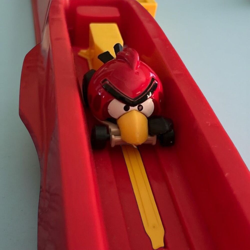 Mattel Hot Wheels Angry Birds Track Set